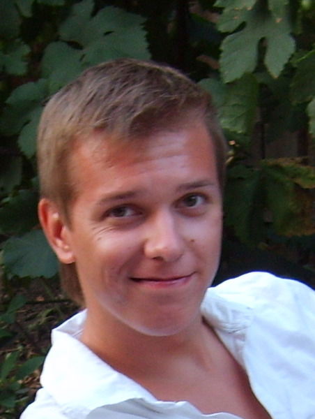 Макс Потапов