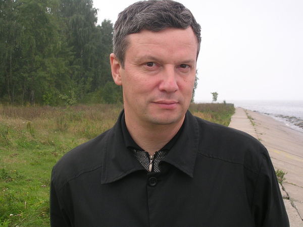 Игорь Попов