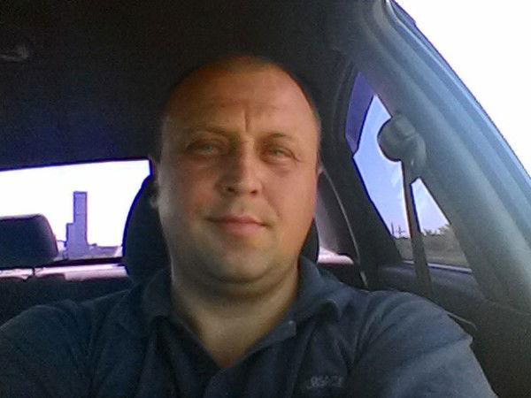 Павел Перов