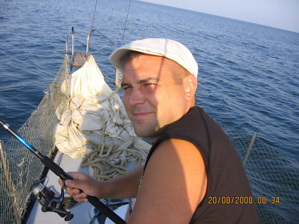 Константин Жаров