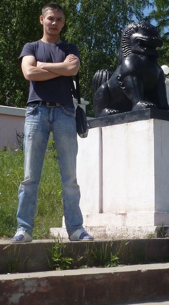 Николай Сахарьянов