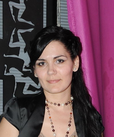 Юлия Елизарова