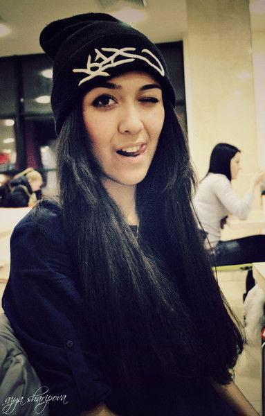 Азя Шарипова