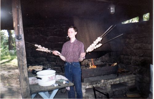 Антон Попов