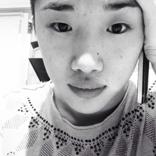 Владислав Ли