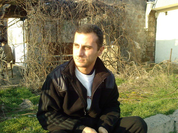 Виген Асланян