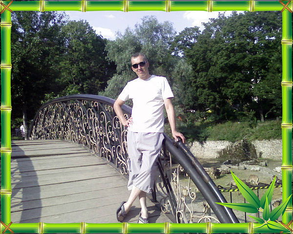 Максим Попов