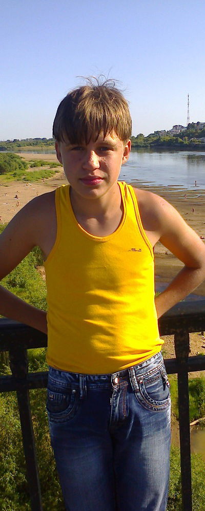 Антон Исаков