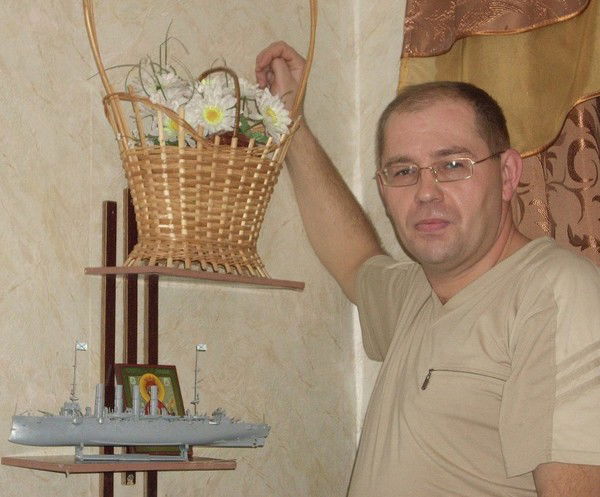 Александр Стариков