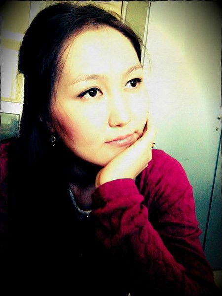 Айна Толеужанова