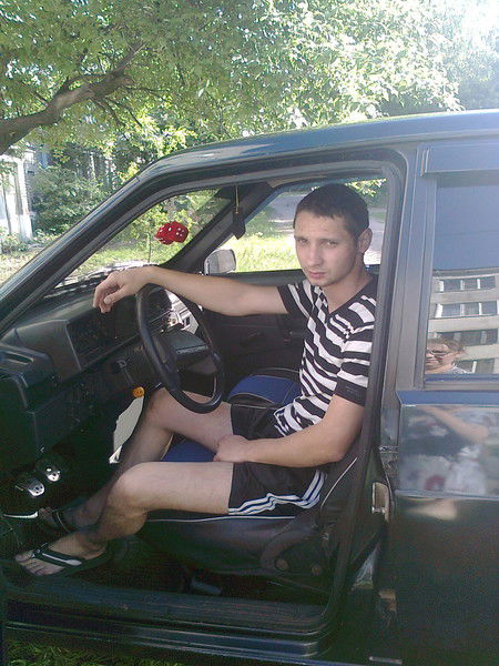 Роман Недобежкин