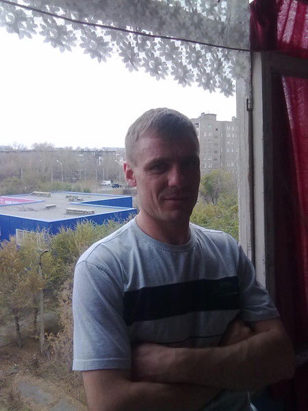 Виталий Попов