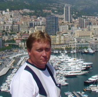 Анатолий Максимов