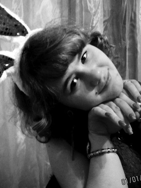 Она Просто Кошка И Хочет Спать