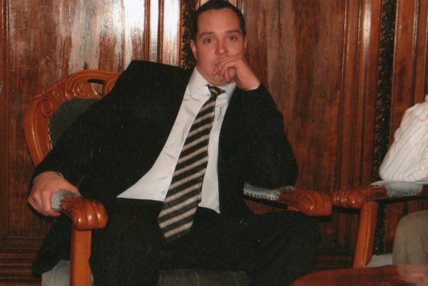 Александр Есть