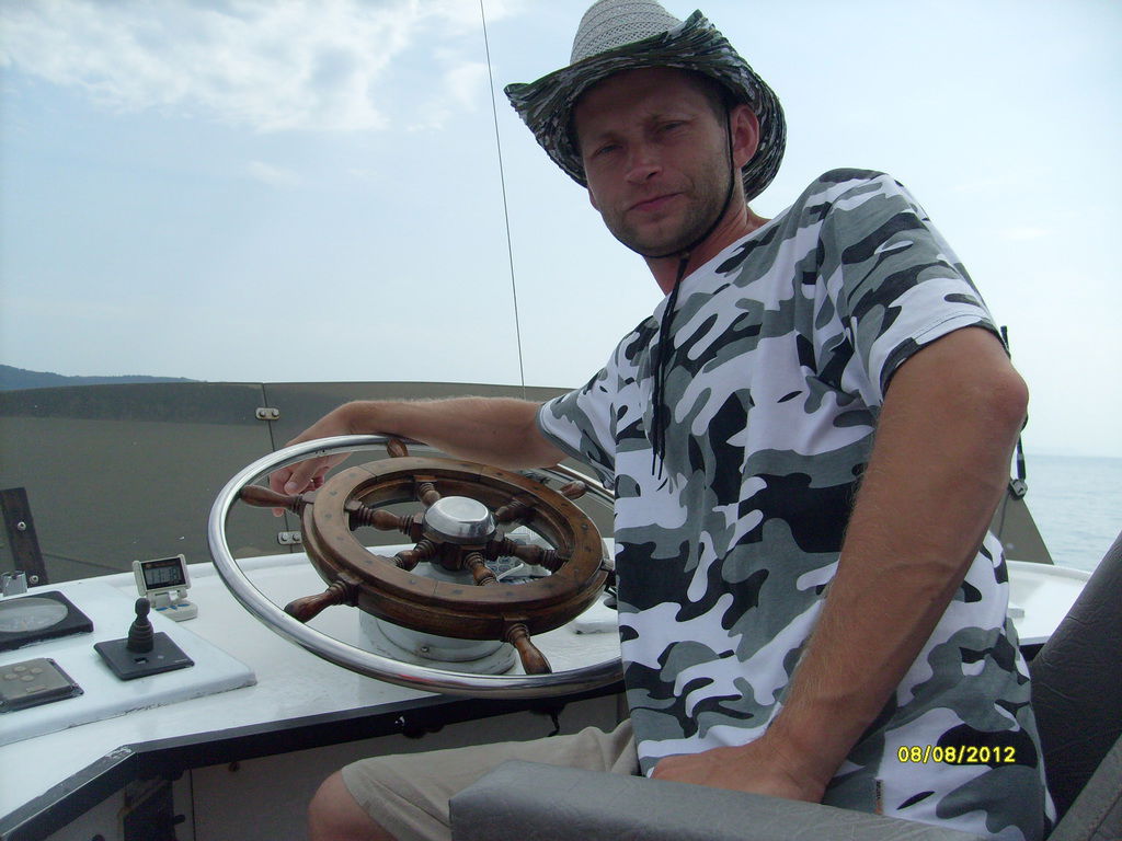 Евгений Староверов