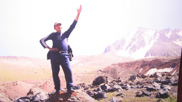 Хамробек Холов