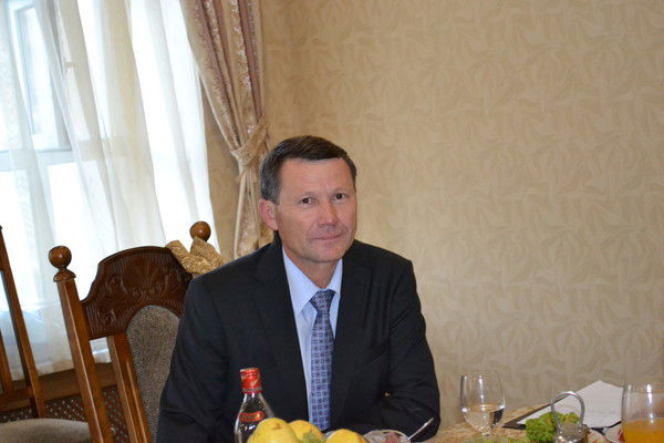 Виктор Усов