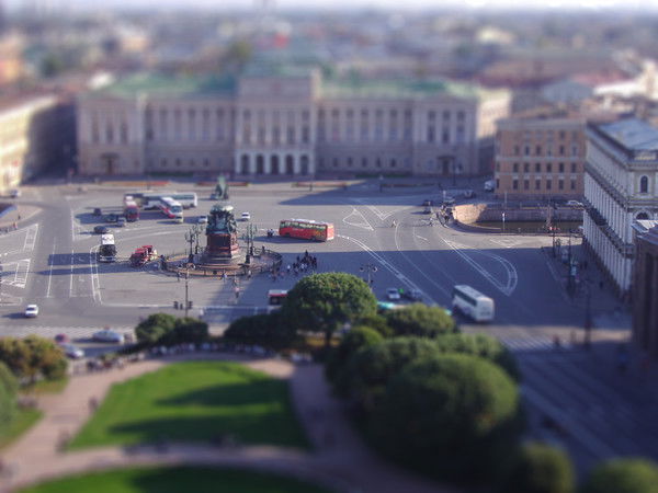 Олег Богданов