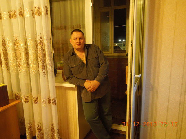 Владимир Петров