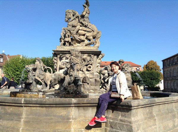 Асмик Айрапетястепанян