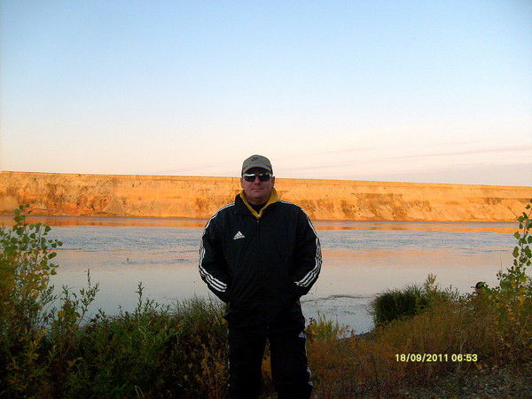 Максим Плохотников