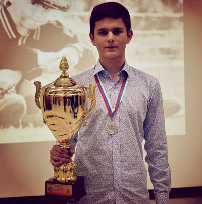 Александр Сазонов