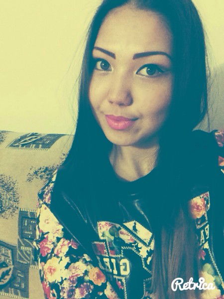 Айнура Мансур