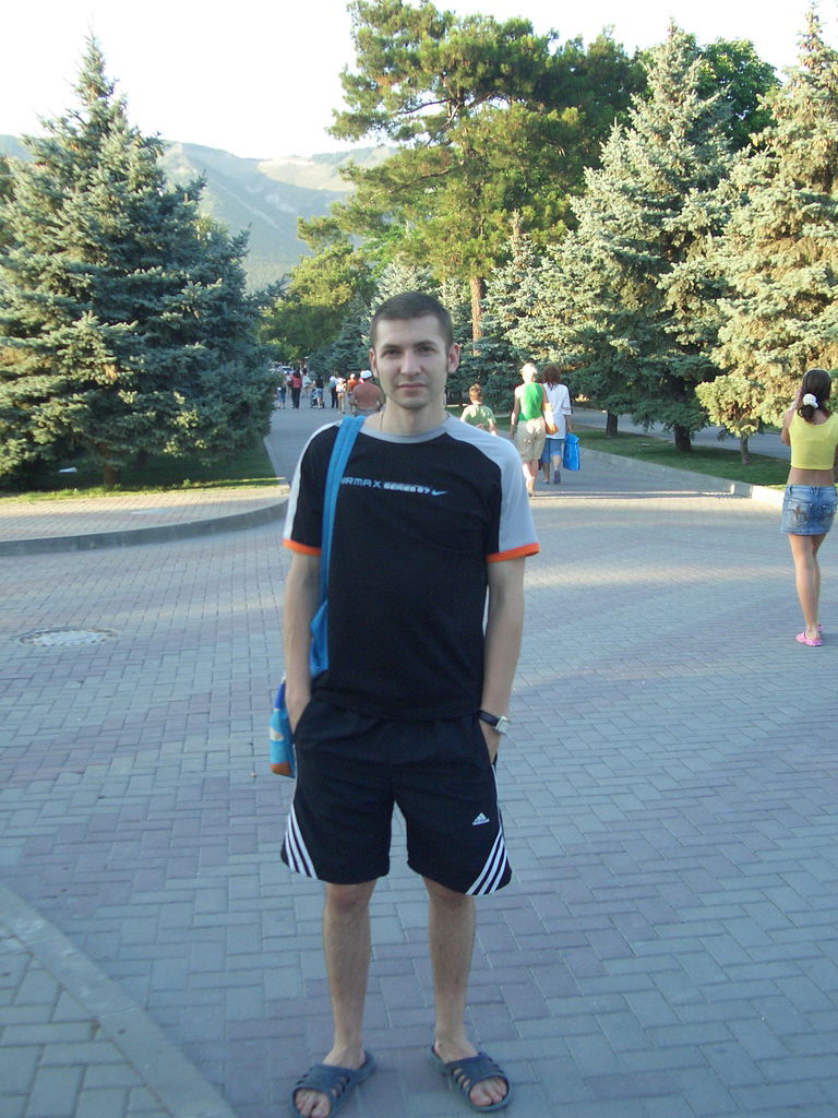 Эдуард Лазуткин