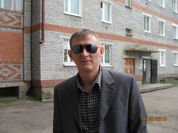 Евгений Нелюбин