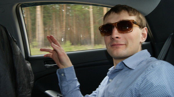 Руслан Левин