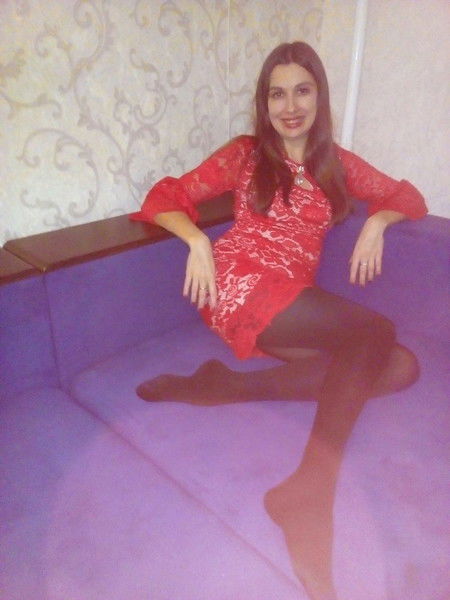 Лена Ленуся