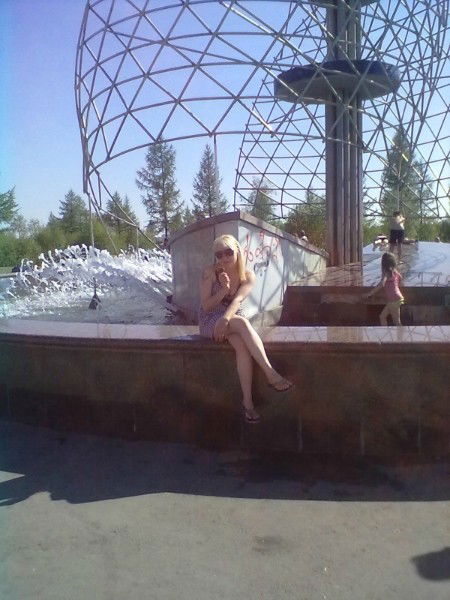 Лена Трынова