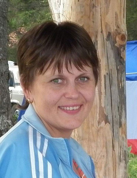 Елена Вечканова