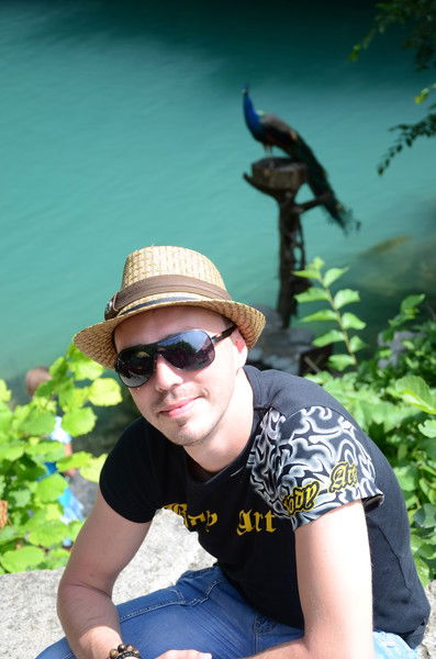 Аркадий Рой