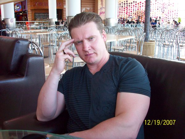 Олег Кошелев