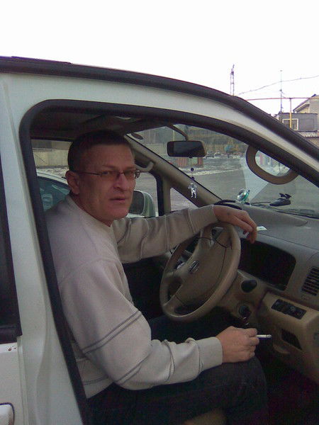 Виталий Момот