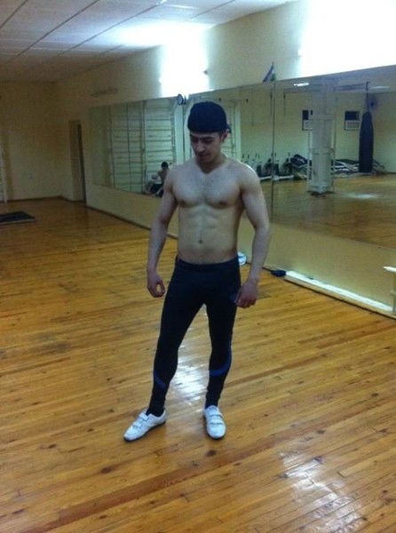 Шохрух Инаков