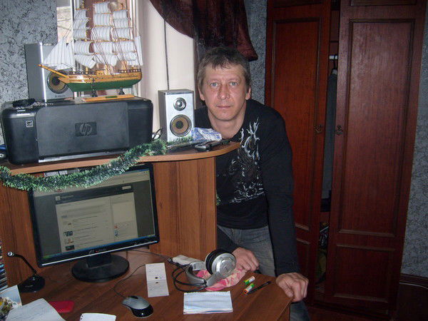 Олег Сухарев