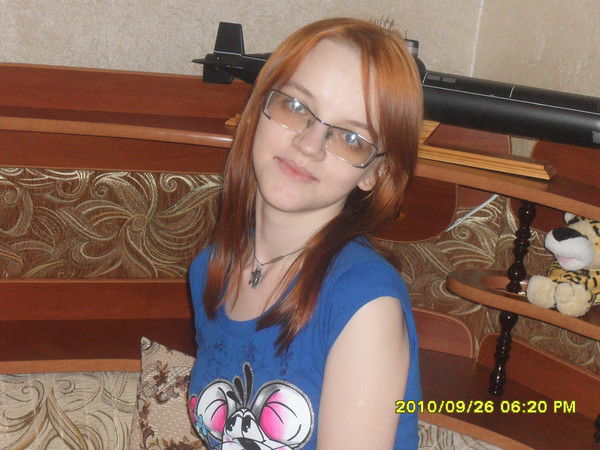 Оля Неумоина