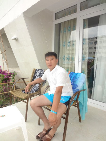 Аслан Дауменов