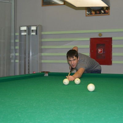 Максим Белый