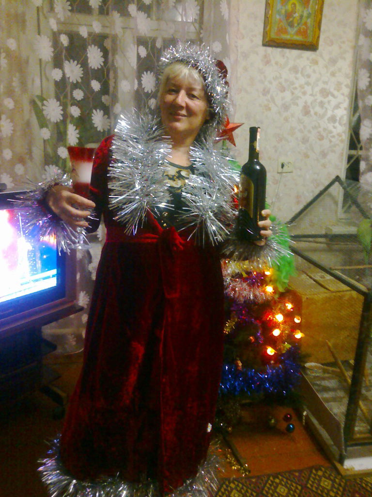 Любовь Никипелова