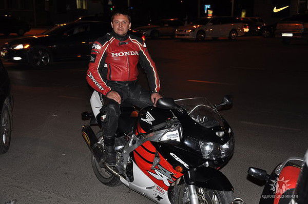 Слава Казанцев