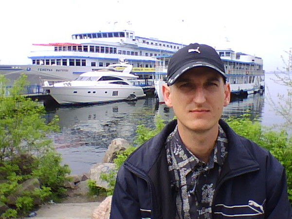 Максим Бирюков