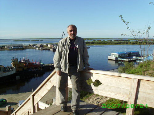 Олег Яковлев