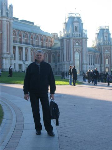 Евгений Мельников