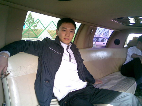 Алишер Садыков