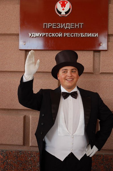 Иван Николаев