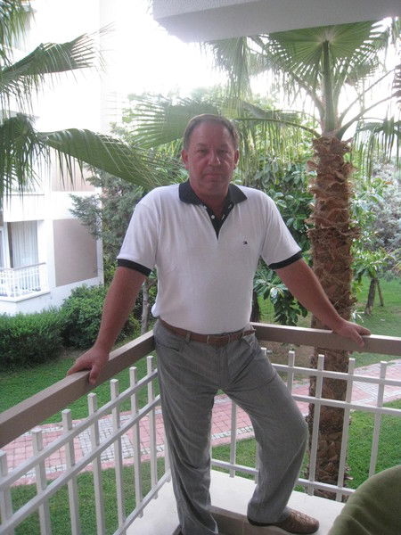 Фролов Геннадий